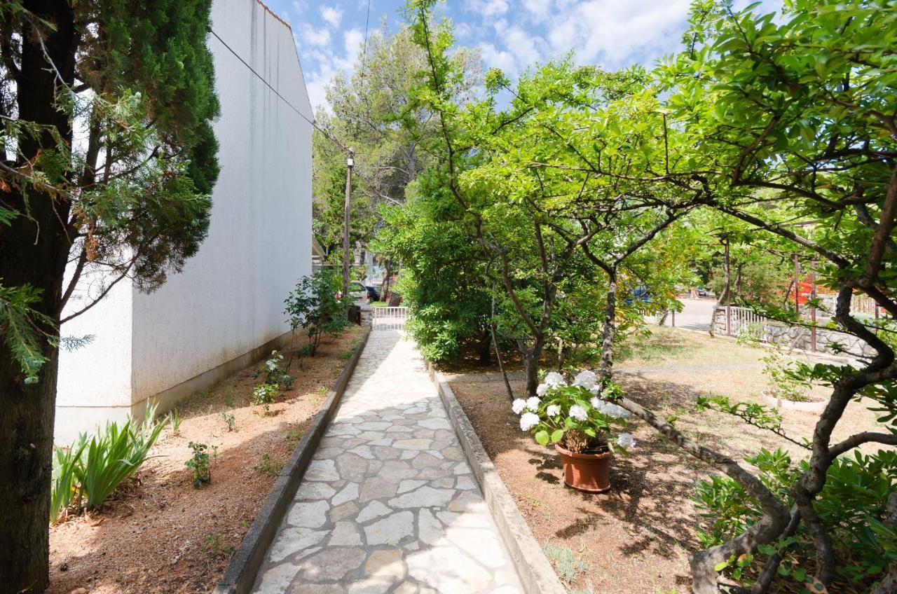 Apartment Bozena Punat Exterior photo