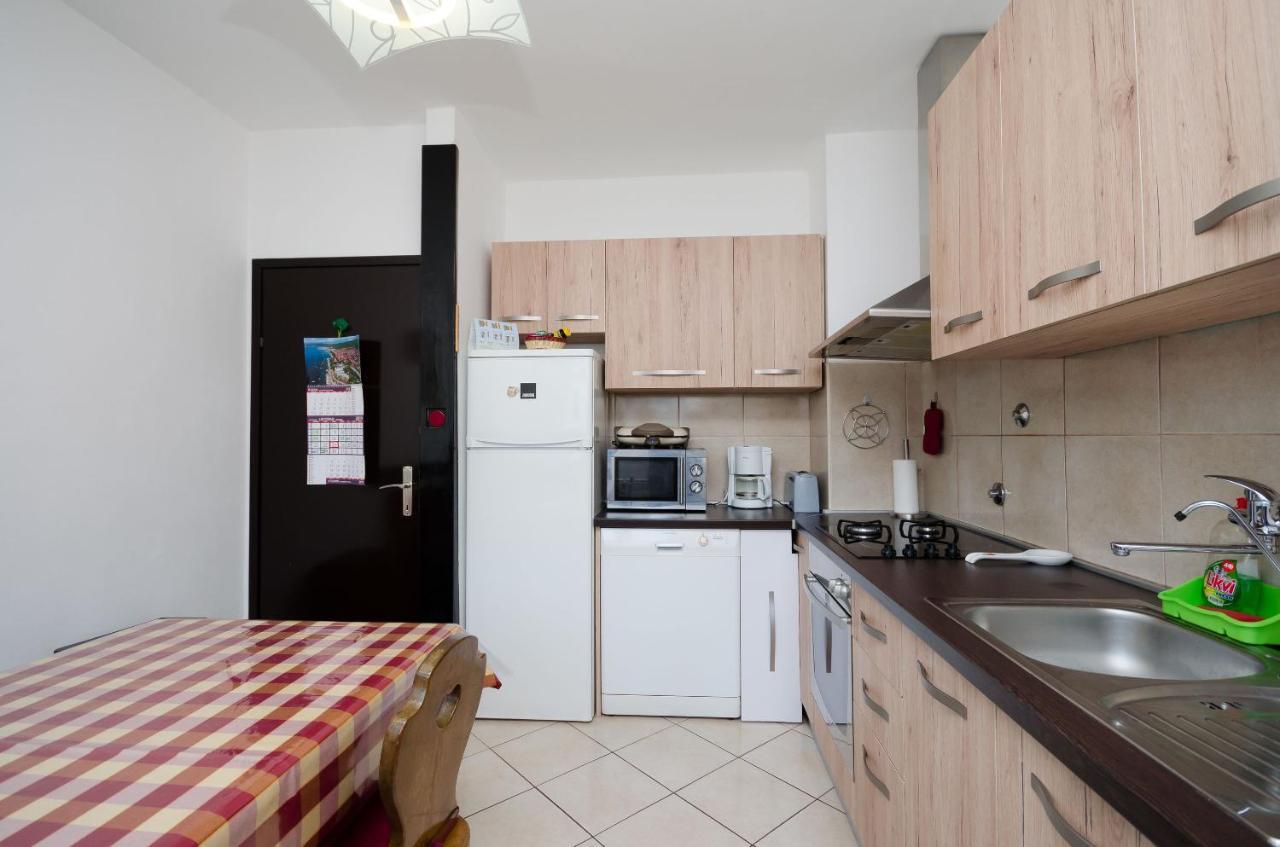 Apartment Bozena Punat Exterior photo